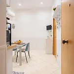 Domus Cirillo13 公寓