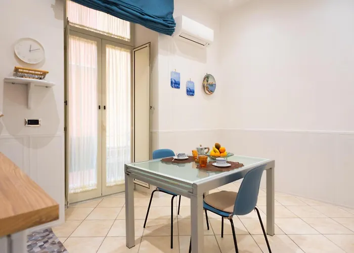 Domus Cirillo13 * Napoli